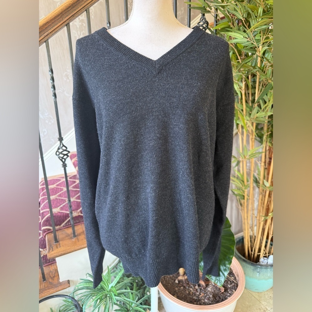 Sears Roebuck and Company men’s vintage V-neck sweater size large 100% lambswool - Picture 5 of 9